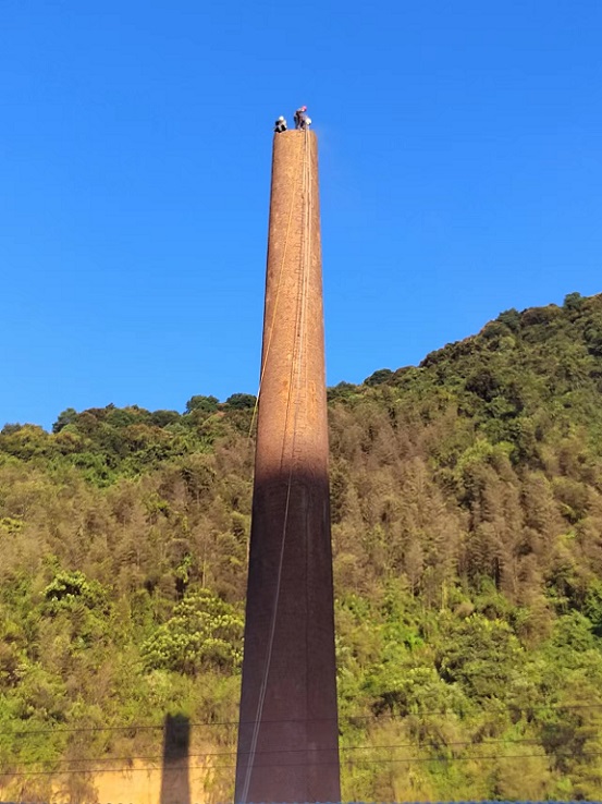 煙囪拆除合理選擇方案-安全拆除煙囪！